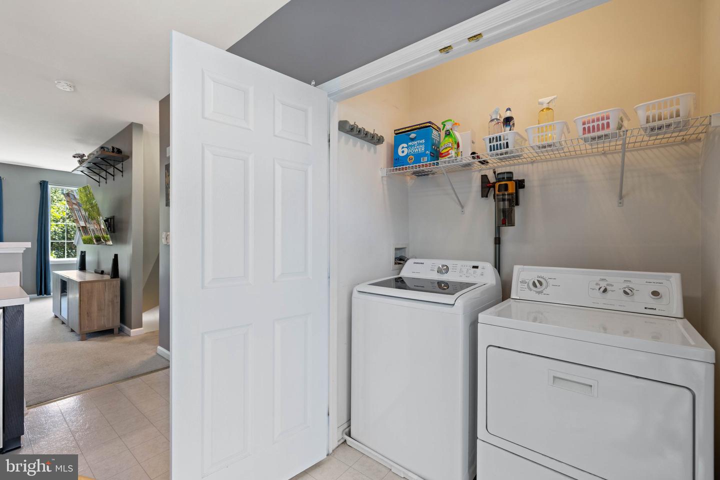 42810 FLANNIGAN TER, CHANTILLY, Virginia 20152, 4 Bedrooms Bedrooms, ,2 BathroomsBathrooms,Residential,For sale,42810 FLANNIGAN TER,VALO2096690 MLS # VALO2096690