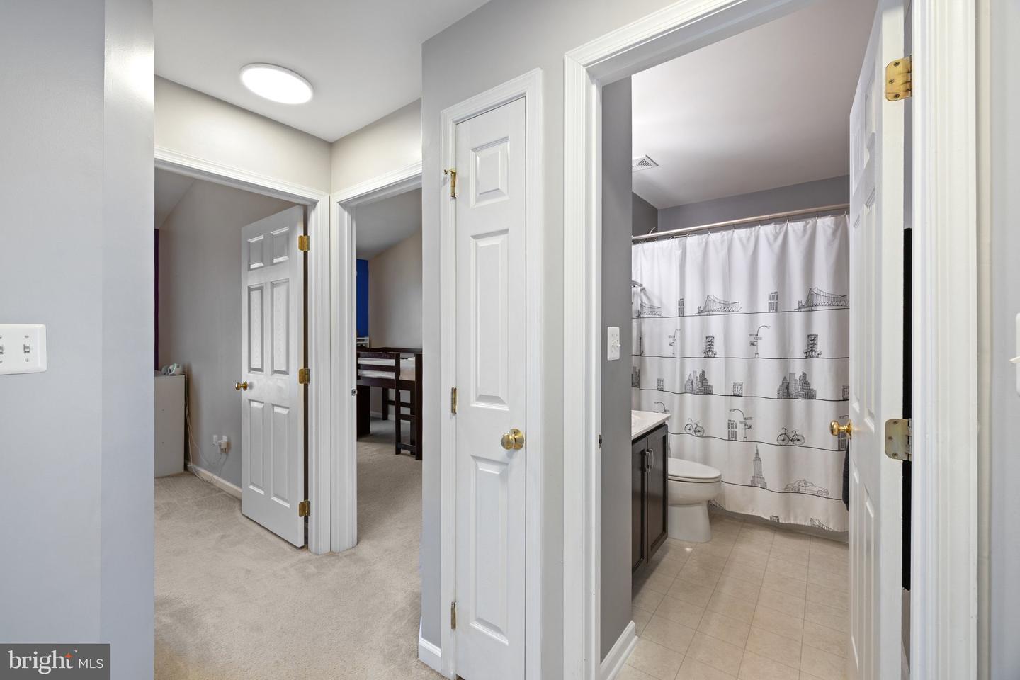 42810 FLANNIGAN TER, CHANTILLY, Virginia 20152, 4 Bedrooms Bedrooms, ,2 BathroomsBathrooms,Residential,For sale,42810 FLANNIGAN TER,VALO2096690 MLS # VALO2096690
