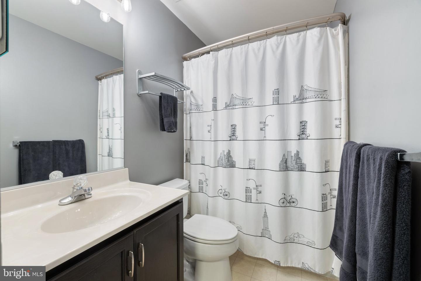 42810 FLANNIGAN TER, CHANTILLY, Virginia 20152, 4 Bedrooms Bedrooms, ,2 BathroomsBathrooms,Residential,For sale,42810 FLANNIGAN TER,VALO2096690 MLS # VALO2096690