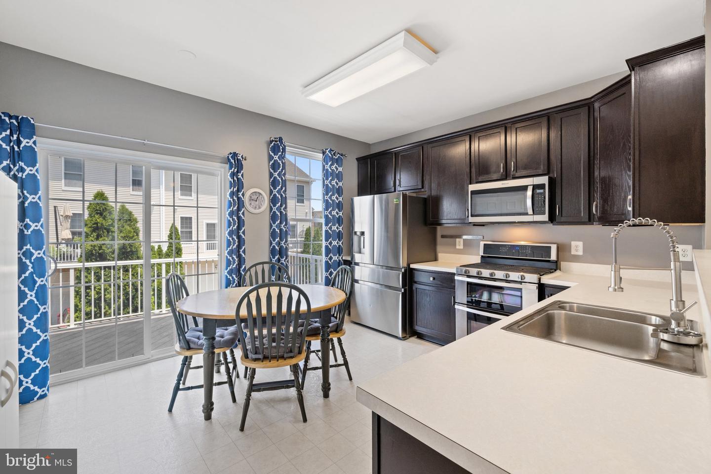 42810 FLANNIGAN TER, CHANTILLY, Virginia 20152, 4 Bedrooms Bedrooms, ,2 BathroomsBathrooms,Residential,For sale,42810 FLANNIGAN TER,VALO2096690 MLS # VALO2096690