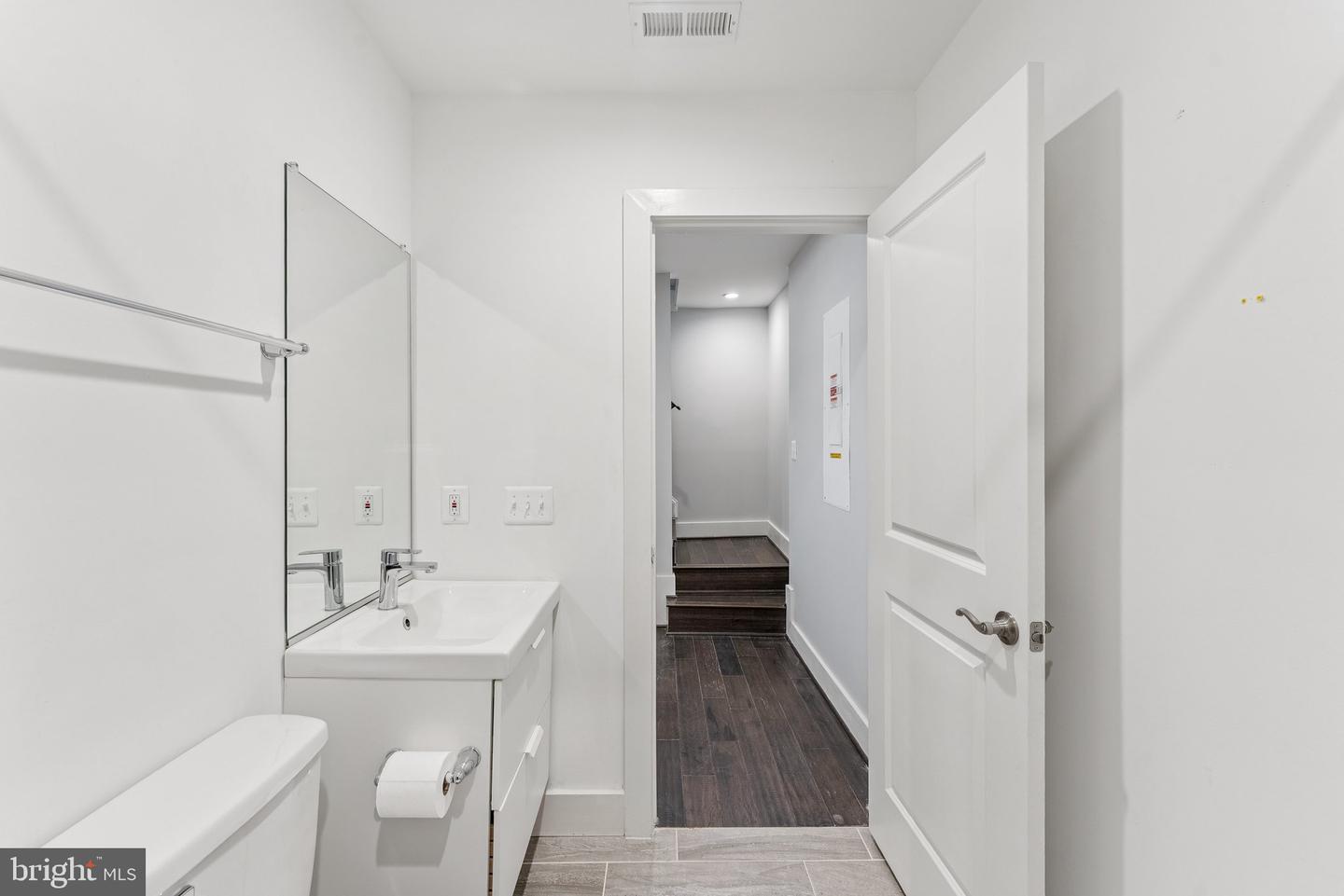 1510 MONTELLO AVE NE, WASHINGTON, District Of Columbia 20002, 3 Bedrooms Bedrooms, ,3 BathroomsBathrooms,Residential,For sale,1510 MONTELLO AVE NE,DCDC2201660 MLS # DCDC2201660
