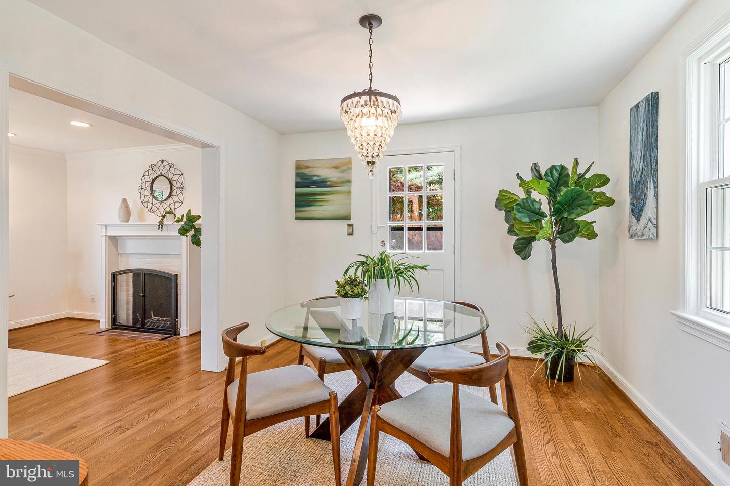 970 N LONGFELLOW ST, ARLINGTON, Virginia 22205, 3 Bedrooms Bedrooms, ,2 BathroomsBathrooms,Residential,For sale,970 N LONGFELLOW ST,VAAR2057934 MLS # VAAR2057934