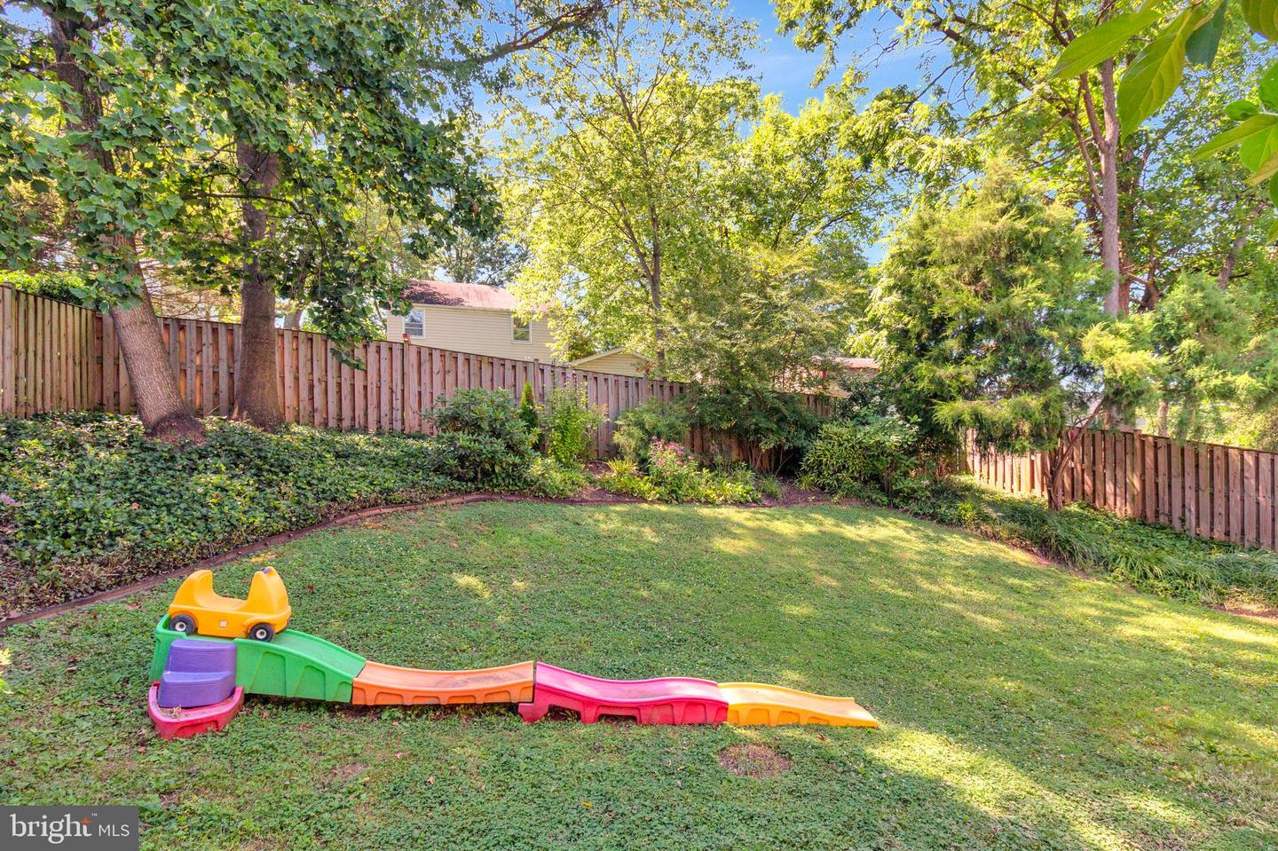 970 N LONGFELLOW ST, ARLINGTON, Virginia 22205, 3 Bedrooms Bedrooms, ,2 BathroomsBathrooms,Residential,For sale,970 N LONGFELLOW ST,VAAR2057934 MLS # VAAR2057934