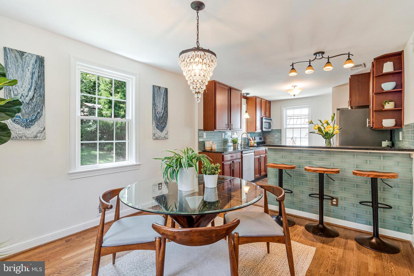 970 N LONGFELLOW ST, ARLINGTON, Virginia 22205, 3 Bedrooms Bedrooms, ,2 BathroomsBathrooms,Residential,For sale,970 N LONGFELLOW ST,VAAR2057934 MLS # VAAR2057934