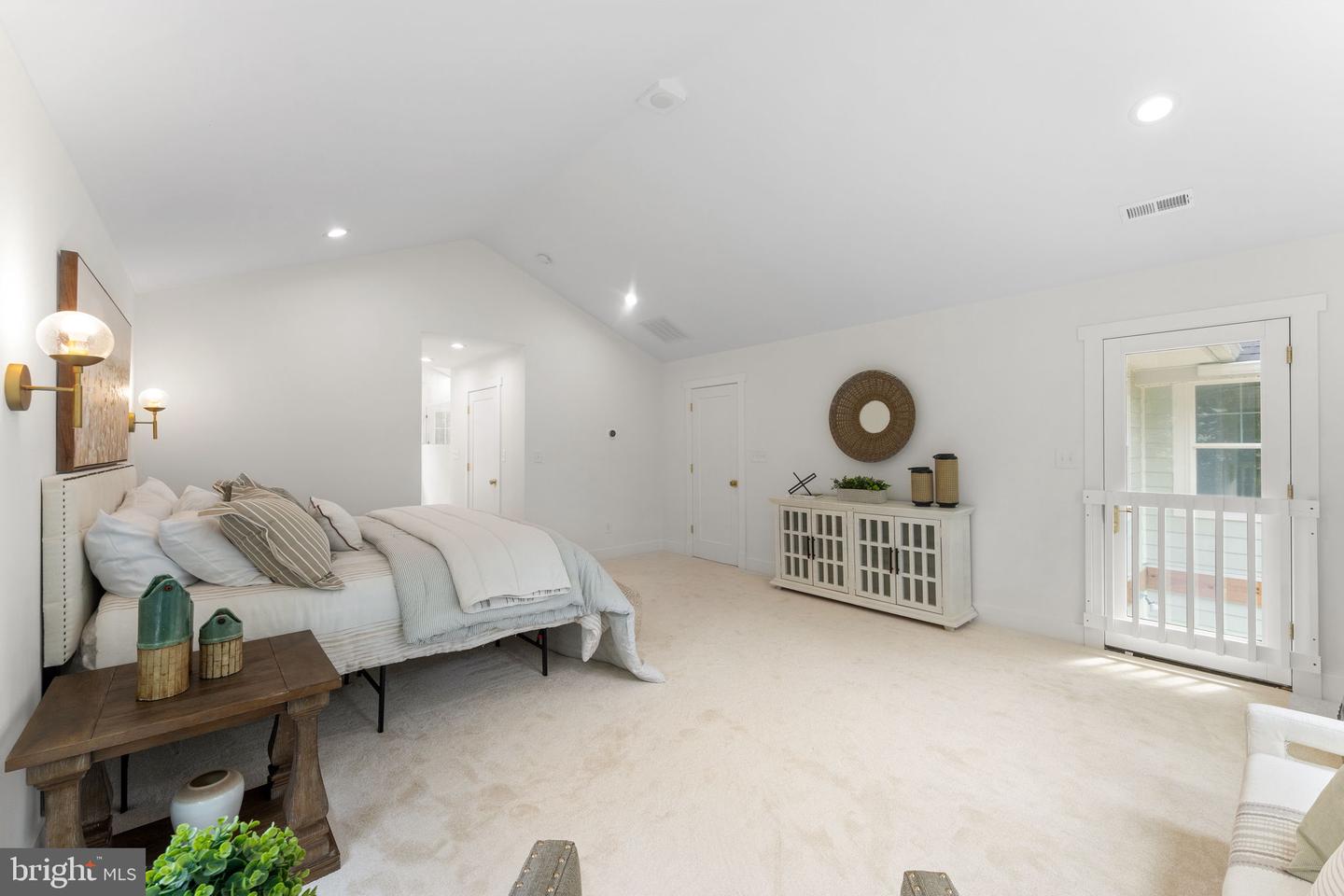 15020 STONEGATE PL, NOKESVILLE, Virginia 20181, 5 Bedrooms Bedrooms, ,4 BathroomsBathrooms,Residential,For sale,15020 STONEGATE PL,VAPW2095220 MLS # VAPW2095220