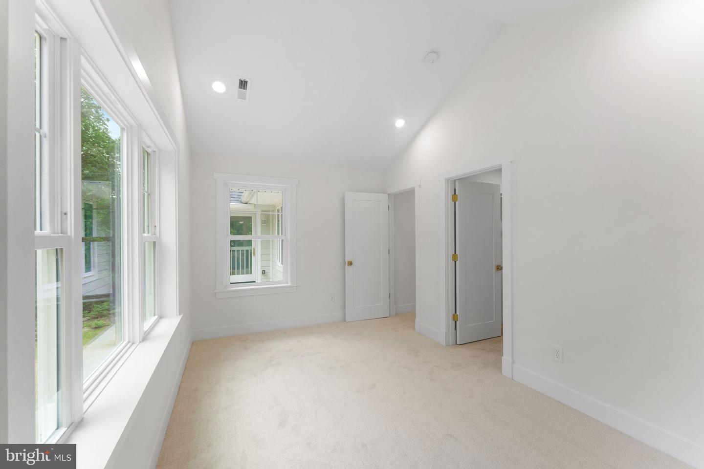 15020 STONEGATE PL, NOKESVILLE, Virginia 20181, 5 Bedrooms Bedrooms, ,4 BathroomsBathrooms,Residential,For sale,15020 STONEGATE PL,VAPW2095220 MLS # VAPW2095220