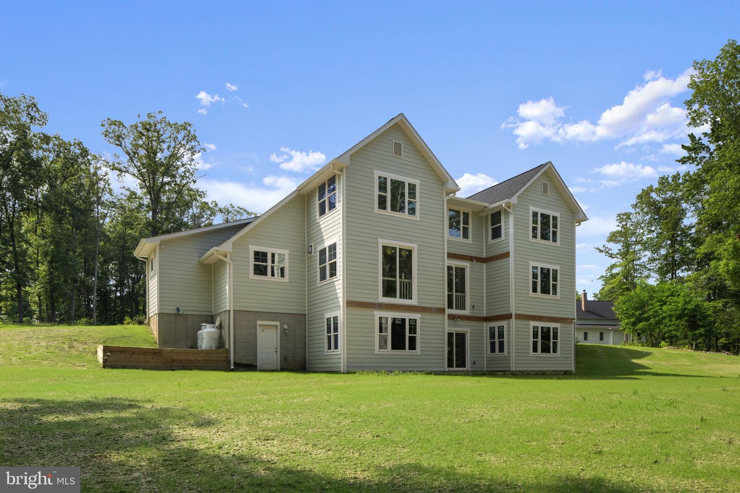 15020 STONEGATE PL, NOKESVILLE, Virginia 20181, 5 Bedrooms Bedrooms, ,4 BathroomsBathrooms,Residential,For sale,15020 STONEGATE PL,VAPW2095220 MLS # VAPW2095220