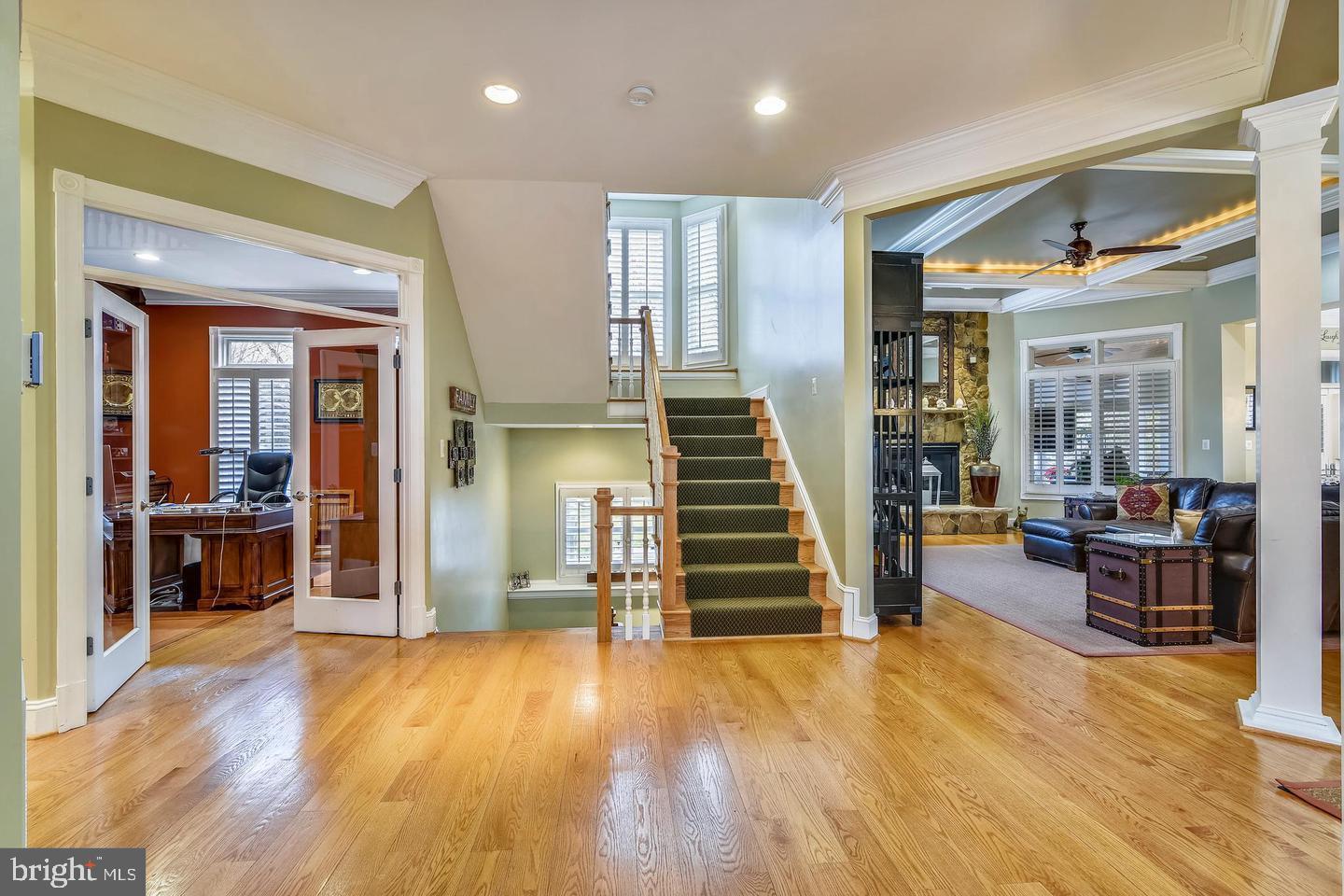 2017 WOODFORD RD, VIENNA, Virginia 22182, 5 Bedrooms Bedrooms, ,5 BathroomsBathrooms,Residential,For sale,2017 WOODFORD RD,VAFX2242374 MLS # VAFX2242374