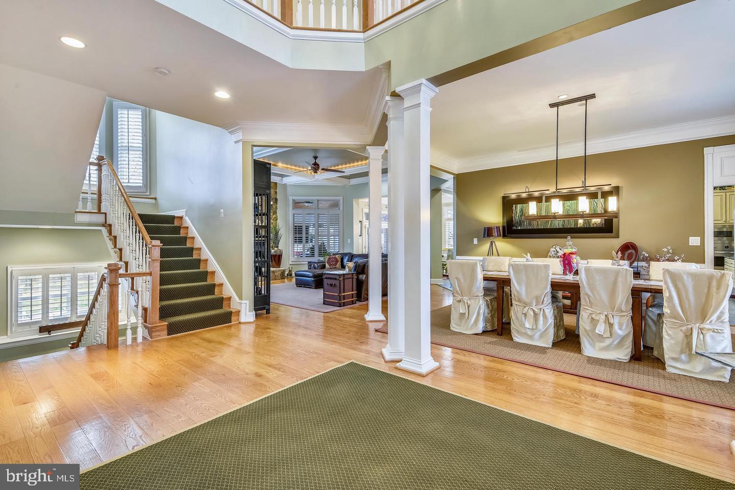 2017 WOODFORD RD, VIENNA, Virginia 22182, 5 Bedrooms Bedrooms, ,5 BathroomsBathrooms,Residential,For sale,2017 WOODFORD RD,VAFX2242374 MLS # VAFX2242374