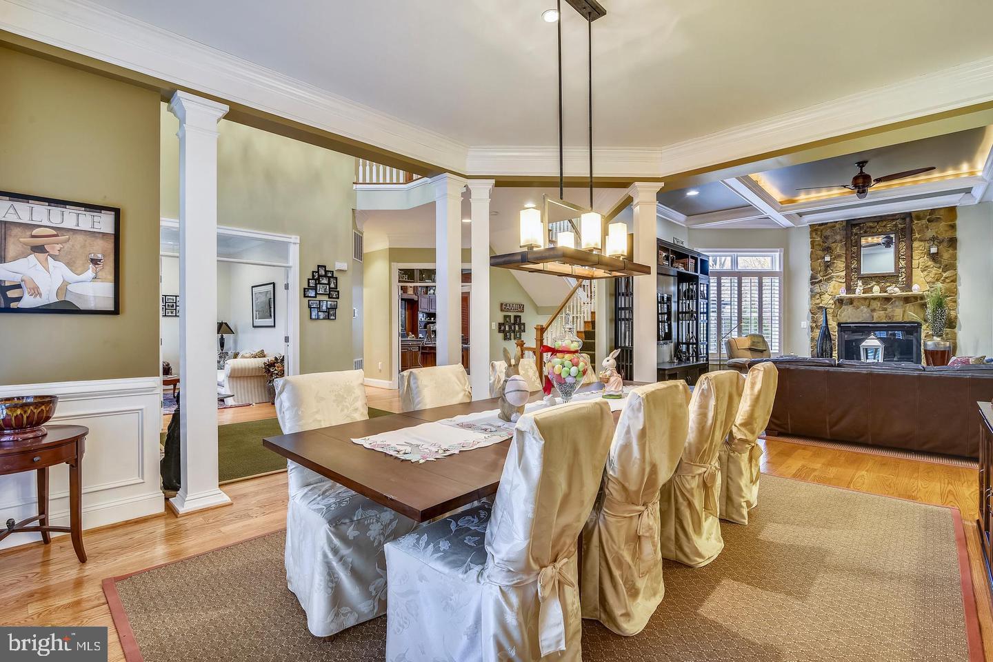 2017 WOODFORD RD, VIENNA, Virginia 22182, 5 Bedrooms Bedrooms, ,5 BathroomsBathrooms,Residential,For sale,2017 WOODFORD RD,VAFX2242374 MLS # VAFX2242374