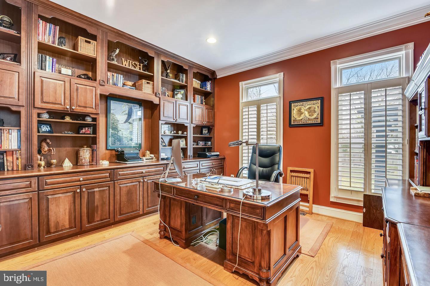 2017 WOODFORD RD, VIENNA, Virginia 22182, 5 Bedrooms Bedrooms, ,5 BathroomsBathrooms,Residential,For sale,2017 WOODFORD RD,VAFX2242374 MLS # VAFX2242374