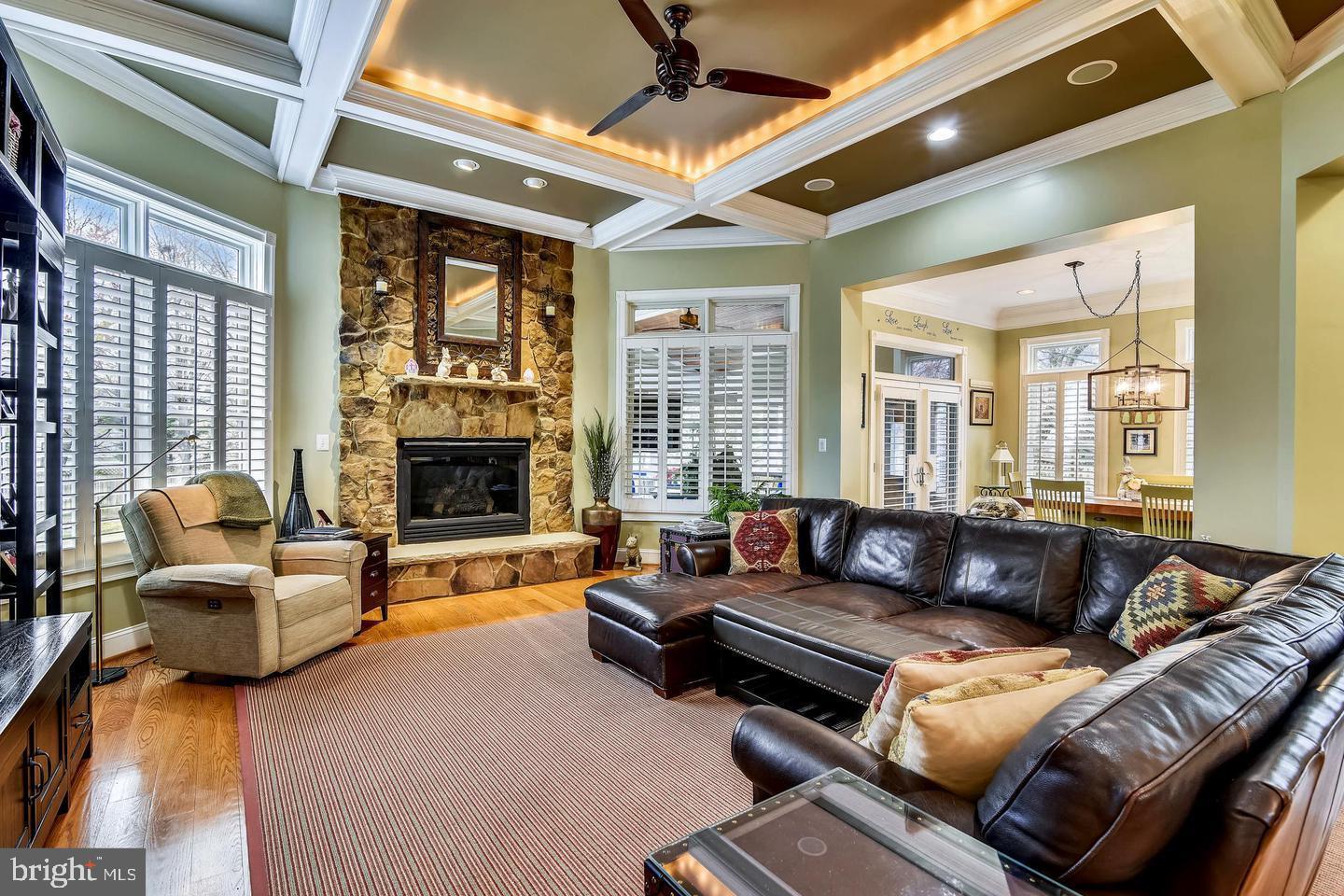 2017 WOODFORD RD, VIENNA, Virginia 22182, 5 Bedrooms Bedrooms, ,5 BathroomsBathrooms,Residential,For sale,2017 WOODFORD RD,VAFX2242374 MLS # VAFX2242374