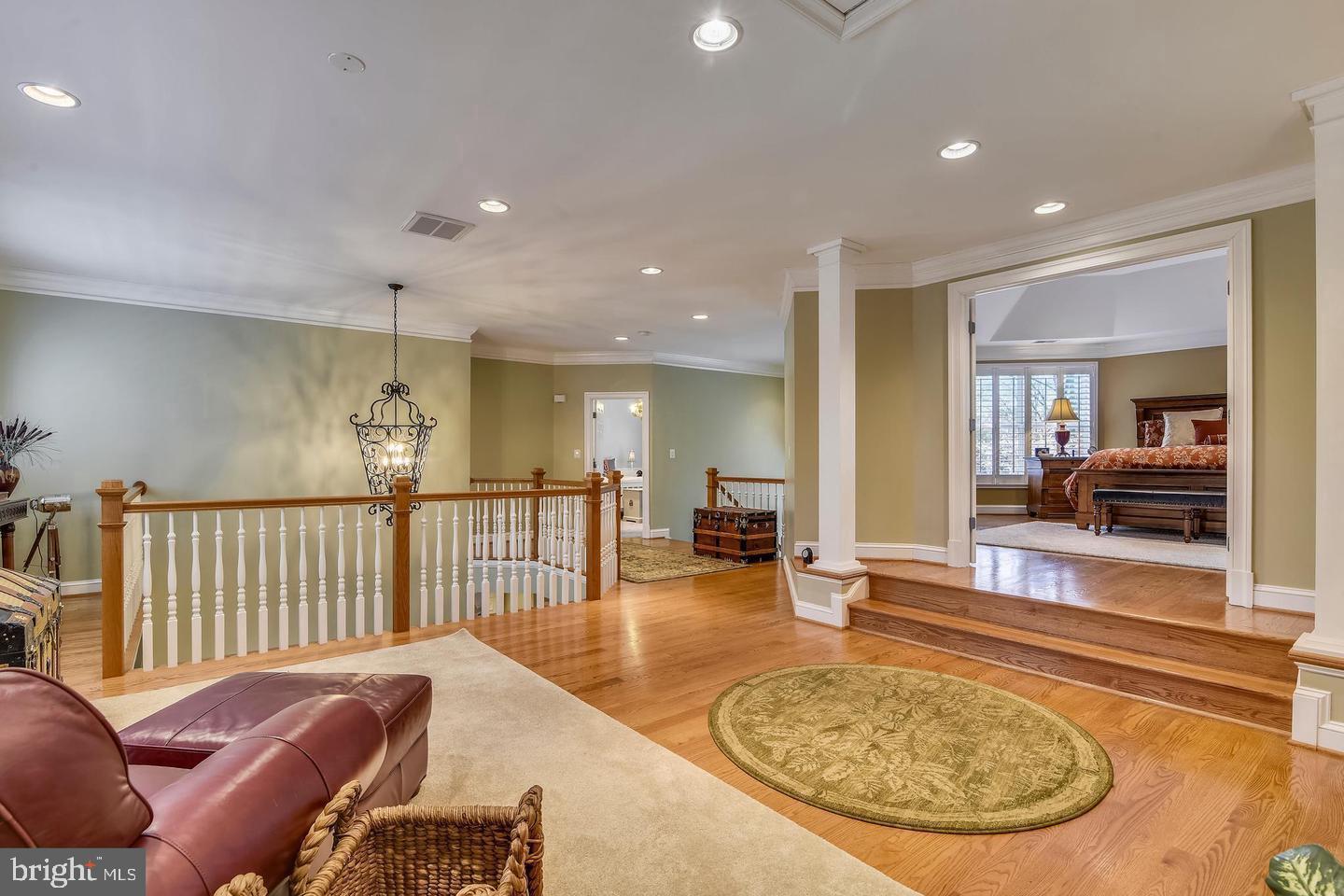 2017 WOODFORD RD, VIENNA, Virginia 22182, 5 Bedrooms Bedrooms, ,5 BathroomsBathrooms,Residential,For sale,2017 WOODFORD RD,VAFX2242374 MLS # VAFX2242374