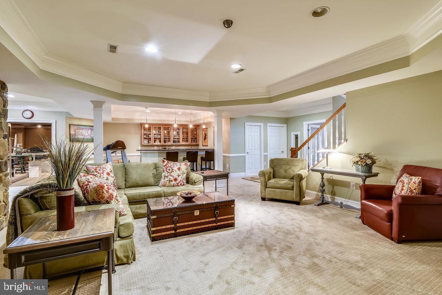 2017 WOODFORD RD, VIENNA, Virginia 22182, 5 Bedrooms Bedrooms, ,5 BathroomsBathrooms,Residential,For sale,2017 WOODFORD RD,VAFX2242374 MLS # VAFX2242374