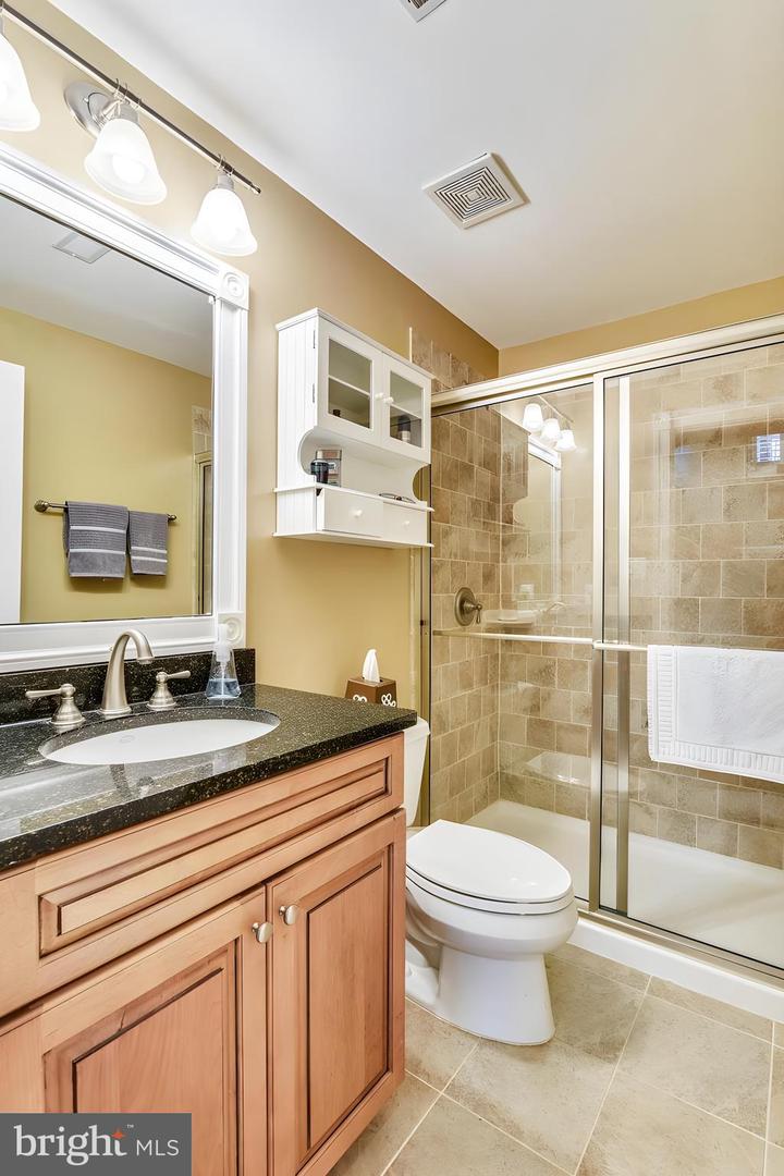 2017 WOODFORD RD, VIENNA, Virginia 22182, 5 Bedrooms Bedrooms, ,5 BathroomsBathrooms,Residential,For sale,2017 WOODFORD RD,VAFX2242374 MLS # VAFX2242374