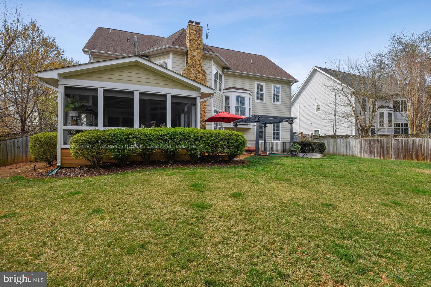 2017 WOODFORD RD, VIENNA, Virginia 22182, 5 Bedrooms Bedrooms, ,5 BathroomsBathrooms,Residential,For sale,2017 WOODFORD RD,VAFX2242374 MLS # VAFX2242374