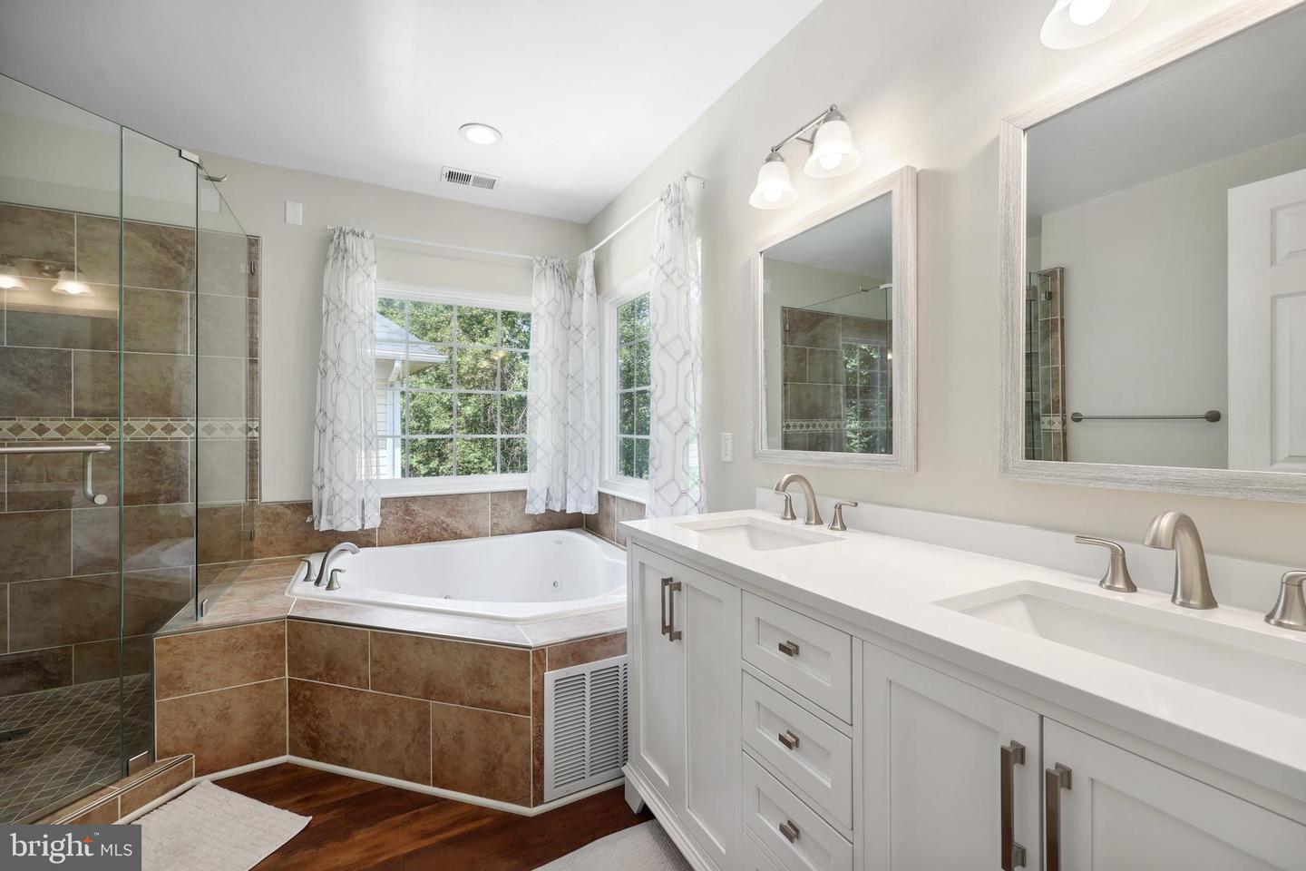 9239 GREENSHIRE DR, MANASSAS PARK, Virginia 20111, 4 Bedrooms Bedrooms, ,3 BathroomsBathrooms,Residential,For sale,9239 GREENSHIRE DR,VAMP2003054 MLS # VAMP2003054