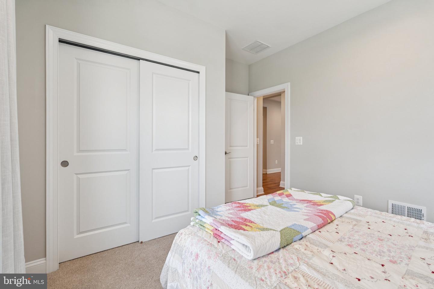 123 MALLARD DR, LAKE FREDERICK, Virginia 22630, 2 Bedrooms Bedrooms, ,2 BathroomsBathrooms,Residential,For sale,123 MALLARD DR,VAFV2034428 MLS # VAFV2034428