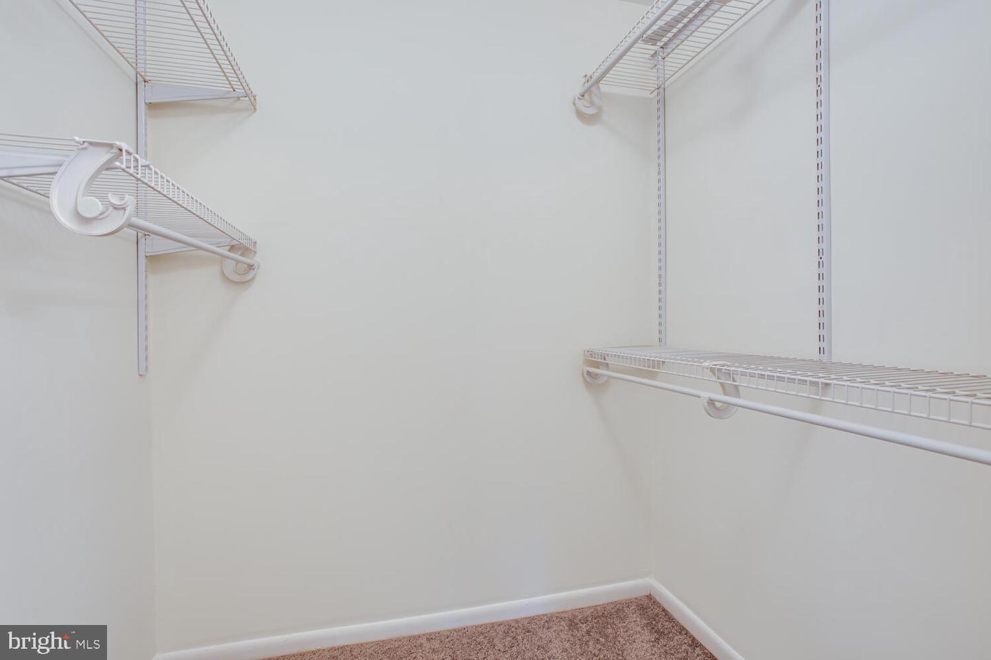 11729 LEDURA CT #202, RESTON, Virginia 20191, 3 Bedrooms Bedrooms, ,2 BathroomsBathrooms,Residential,For sale,11729 LEDURA CT #202,VAFX2243404 MLS # VAFX2243404