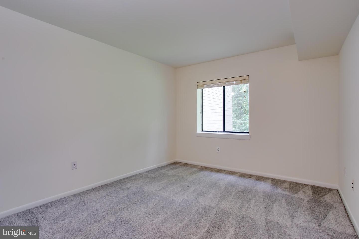11729 LEDURA CT #202, RESTON, Virginia 20191, 3 Bedrooms Bedrooms, ,2 BathroomsBathrooms,Residential,For sale,11729 LEDURA CT #202,VAFX2243404 MLS # VAFX2243404