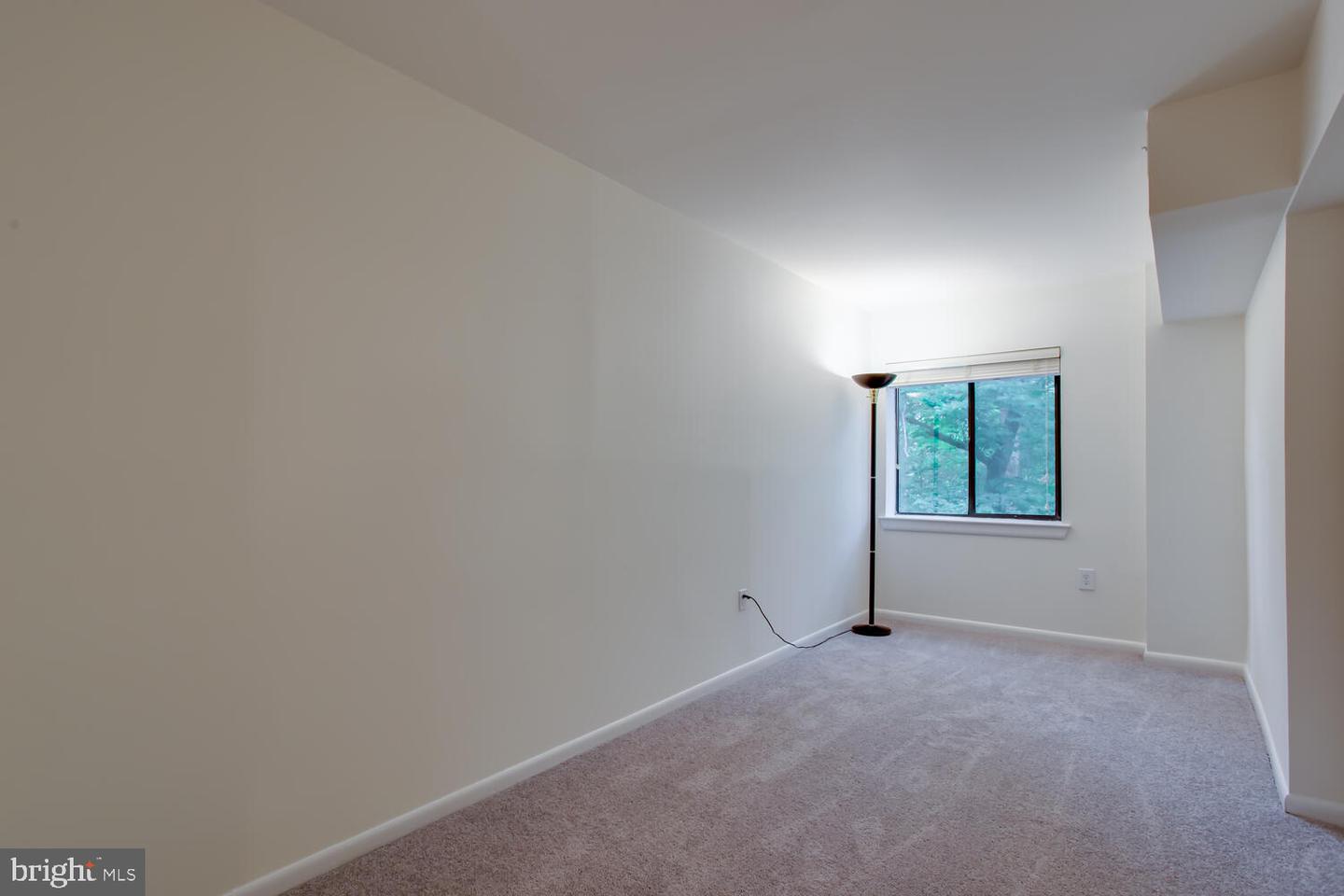 11729 LEDURA CT #202, RESTON, Virginia 20191, 3 Bedrooms Bedrooms, ,2 BathroomsBathrooms,Residential,For sale,11729 LEDURA CT #202,VAFX2243404 MLS # VAFX2243404
