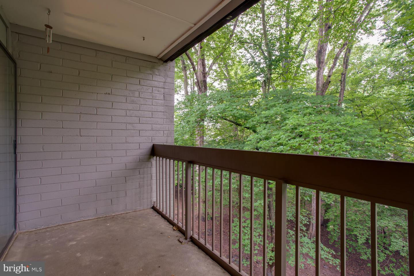 11729 LEDURA CT #202, RESTON, Virginia 20191, 3 Bedrooms Bedrooms, ,2 BathroomsBathrooms,Residential,For sale,11729 LEDURA CT #202,VAFX2243404 MLS # VAFX2243404