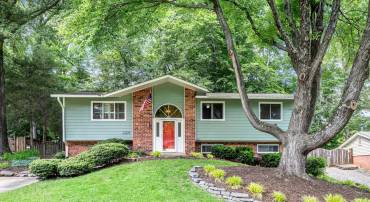 5209 STONINGTON DR, FAIRFAX, Virginia 22032, 4 Bedrooms Bedrooms, ,2 BathroomsBathrooms,Residential,For sale,5209 STONINGTON DR,VAFX2243740 MLS # VAFX2243740