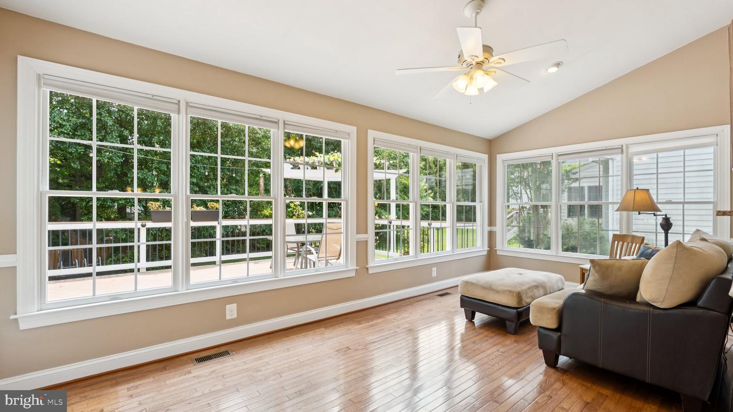 5905 BERRYVILLE CT, HAYMARKET, Virginia 20169, 6 Bedrooms Bedrooms, ,4 BathroomsBathrooms,Residential,For sale,5905 BERRYVILLE CT,VAPW2095834 MLS # VAPW2095834