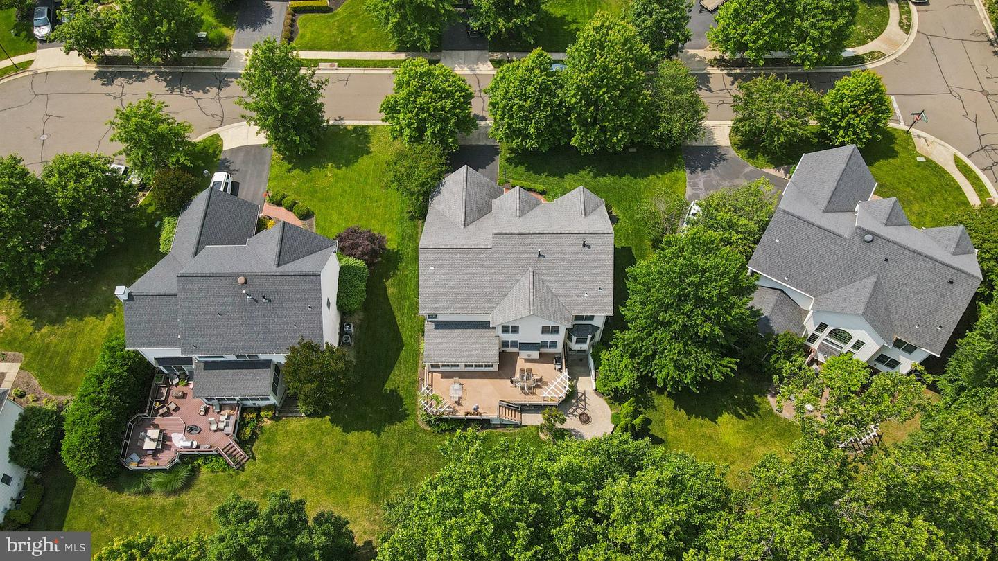 5905 BERRYVILLE CT, HAYMARKET, Virginia 20169, 6 Bedrooms Bedrooms, ,4 BathroomsBathrooms,Residential,For sale,5905 BERRYVILLE CT,VAPW2095834 MLS # VAPW2095834