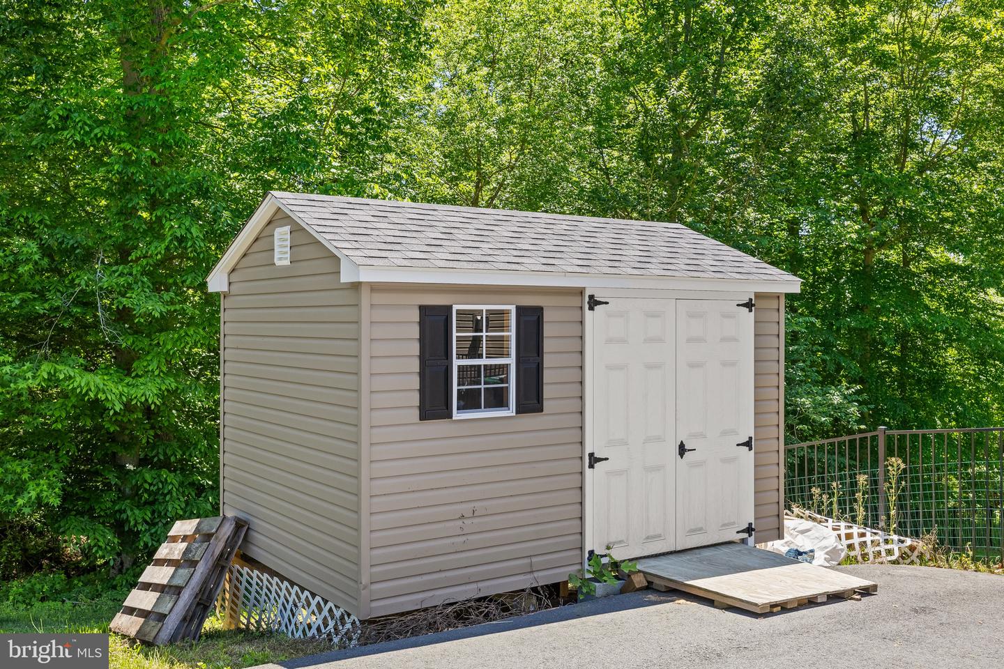 2225 CAMP GEARY LN, STAFFORD, Virginia 22554, 5 Bedrooms Bedrooms, ,4 BathroomsBathrooms,Residential,For sale,2225 CAMP GEARY LN,VAST2039308 MLS # VAST2039308