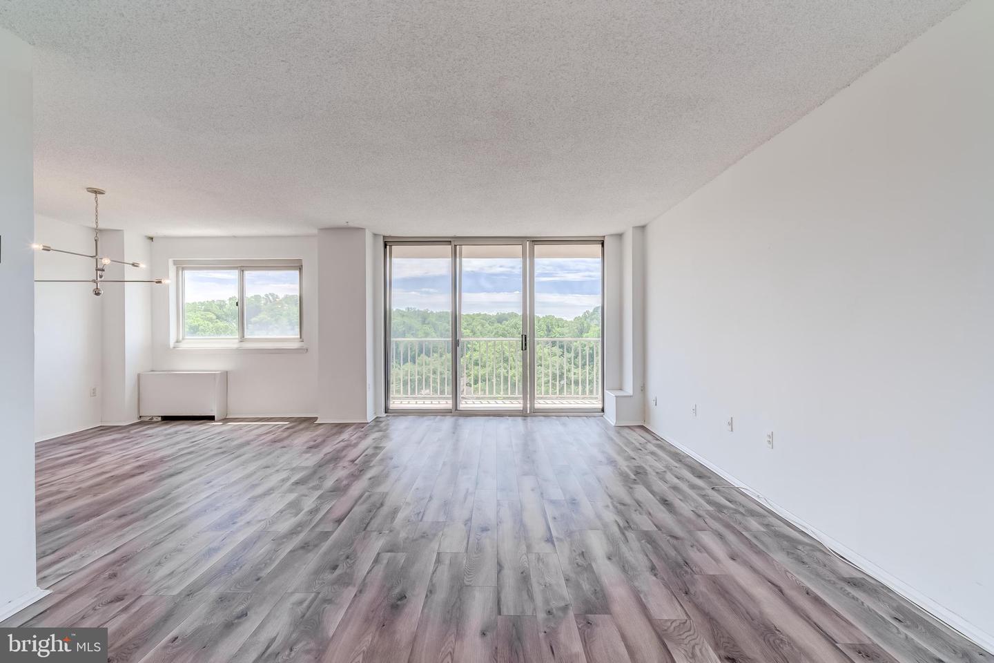 1225 MARTHA CUSTIS DR #1210, ALEXANDRIA, Virginia 22302, 1 Bedroom Bedrooms, ,1 BathroomBathrooms,Residential,For sale,1225 MARTHA CUSTIS DR #1210,VAAX2045888 MLS # VAAX2045888
