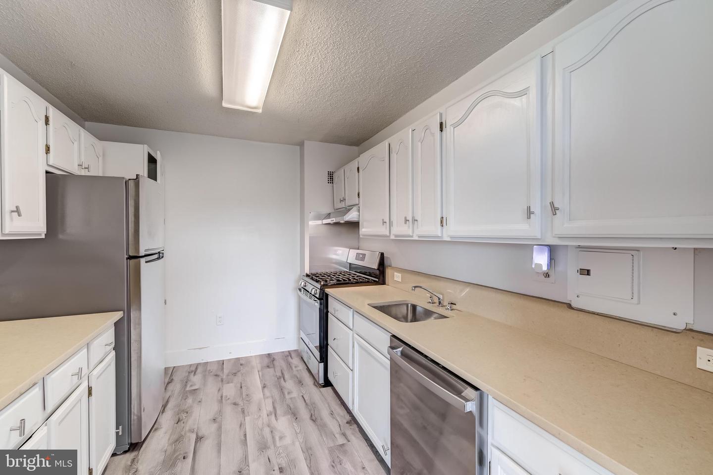 1225 MARTHA CUSTIS DR #1210, ALEXANDRIA, Virginia 22302, 1 Bedroom Bedrooms, ,1 BathroomBathrooms,Residential,For sale,1225 MARTHA CUSTIS DR #1210,VAAX2045888 MLS # VAAX2045888