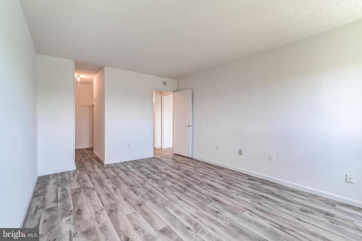 1225 MARTHA CUSTIS DR #1210, ALEXANDRIA, Virginia 22302, 1 Bedroom Bedrooms, ,1 BathroomBathrooms,Residential,For sale,1225 MARTHA CUSTIS DR #1210,VAAX2045888 MLS # VAAX2045888