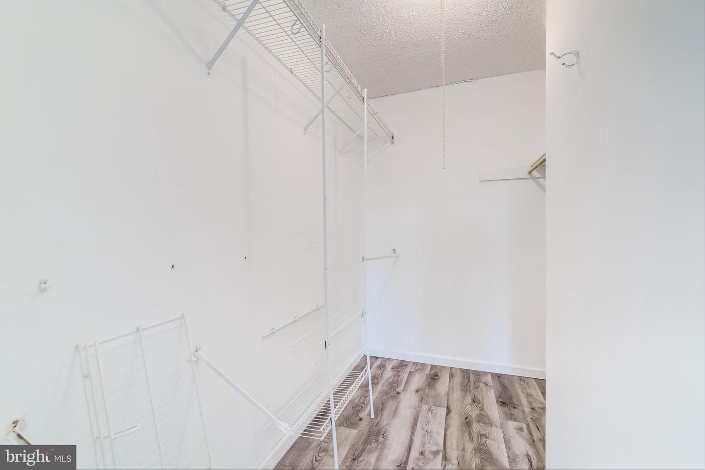 1225 MARTHA CUSTIS DR #1210, ALEXANDRIA, Virginia 22302, 1 Bedroom Bedrooms, ,1 BathroomBathrooms,Residential,For sale,1225 MARTHA CUSTIS DR #1210,VAAX2045888 MLS # VAAX2045888