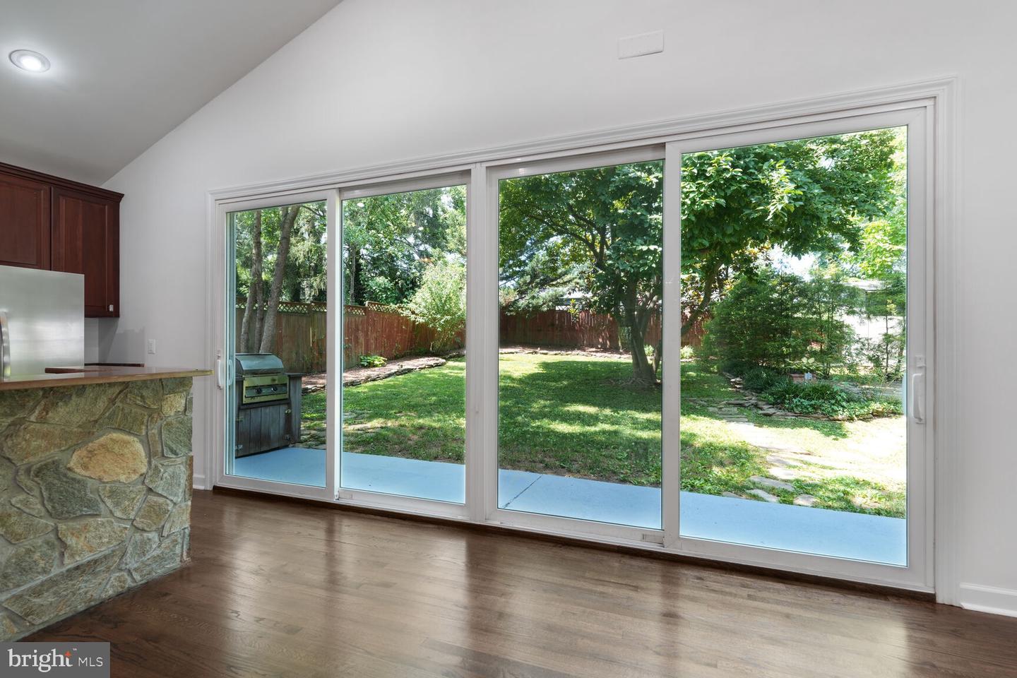 6106 HOUSTON CT, ALEXANDRIA, Virginia 22310, 2 Bedrooms Bedrooms, ,2 BathroomsBathrooms,Residential,For sale,6106 HOUSTON CT,VAFX2244408 MLS # VAFX2244408