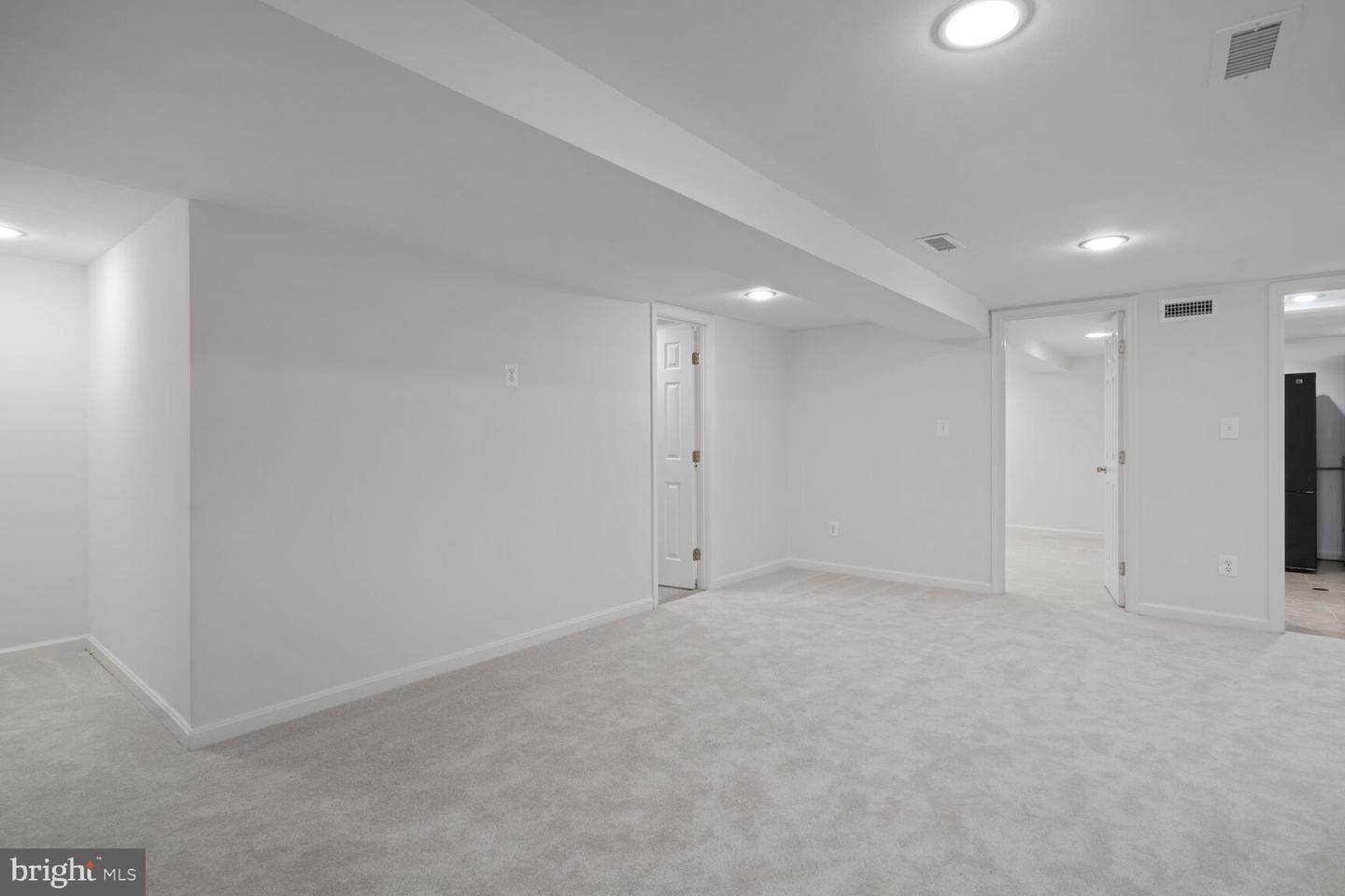 6106 HOUSTON CT, ALEXANDRIA, Virginia 22310, 2 Bedrooms Bedrooms, ,2 BathroomsBathrooms,Residential,For sale,6106 HOUSTON CT,VAFX2244408 MLS # VAFX2244408
