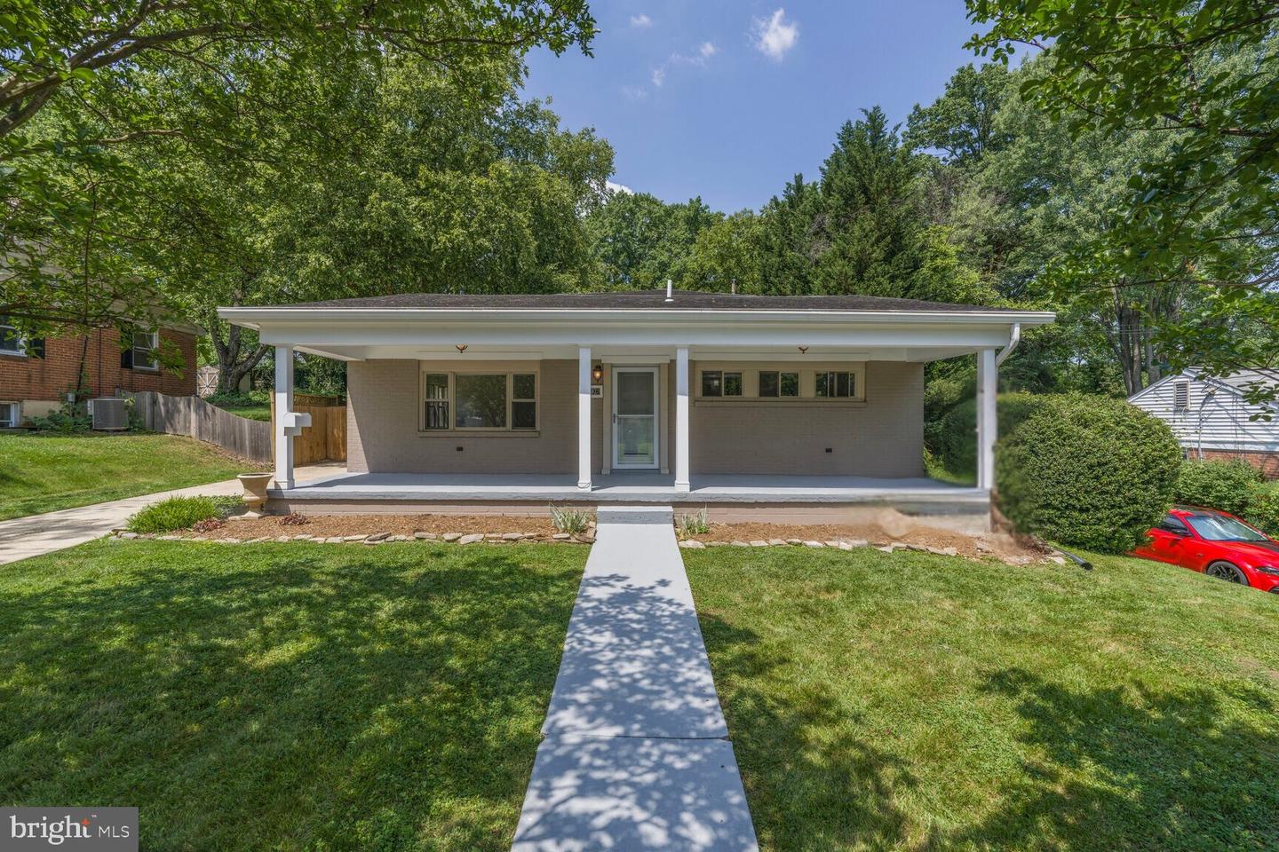 6106 HOUSTON CT, ALEXANDRIA, Virginia 22310, 2 Bedrooms Bedrooms, ,2 BathroomsBathrooms,Residential,For sale,6106 HOUSTON CT,VAFX2244408 MLS # VAFX2244408