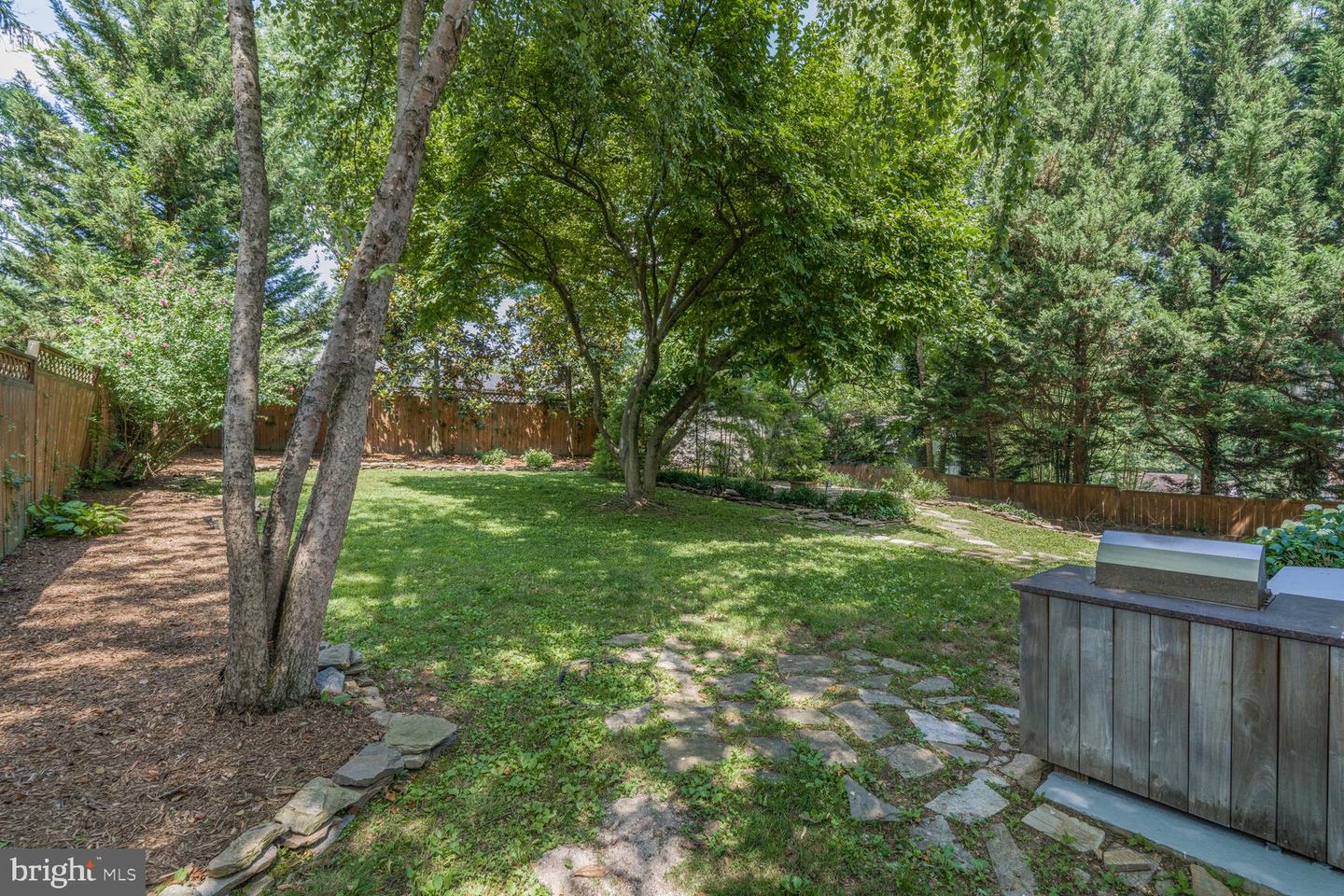 6106 HOUSTON CT, ALEXANDRIA, Virginia 22310, 2 Bedrooms Bedrooms, ,2 BathroomsBathrooms,Residential,For sale,6106 HOUSTON CT,VAFX2244408 MLS # VAFX2244408