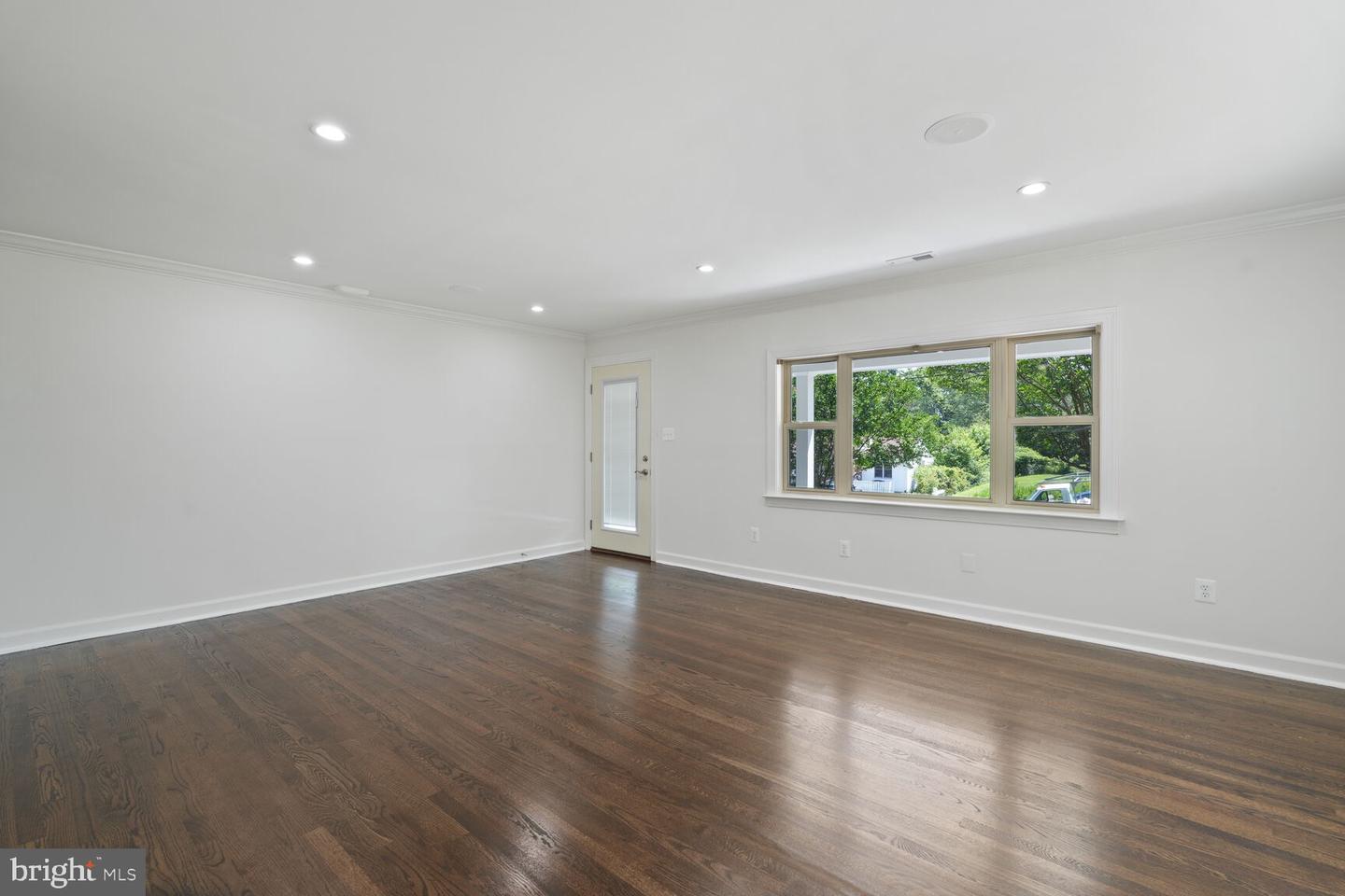 6106 HOUSTON CT, ALEXANDRIA, Virginia 22310, 2 Bedrooms Bedrooms, ,2 BathroomsBathrooms,Residential,For sale,6106 HOUSTON CT,VAFX2244408 MLS # VAFX2244408