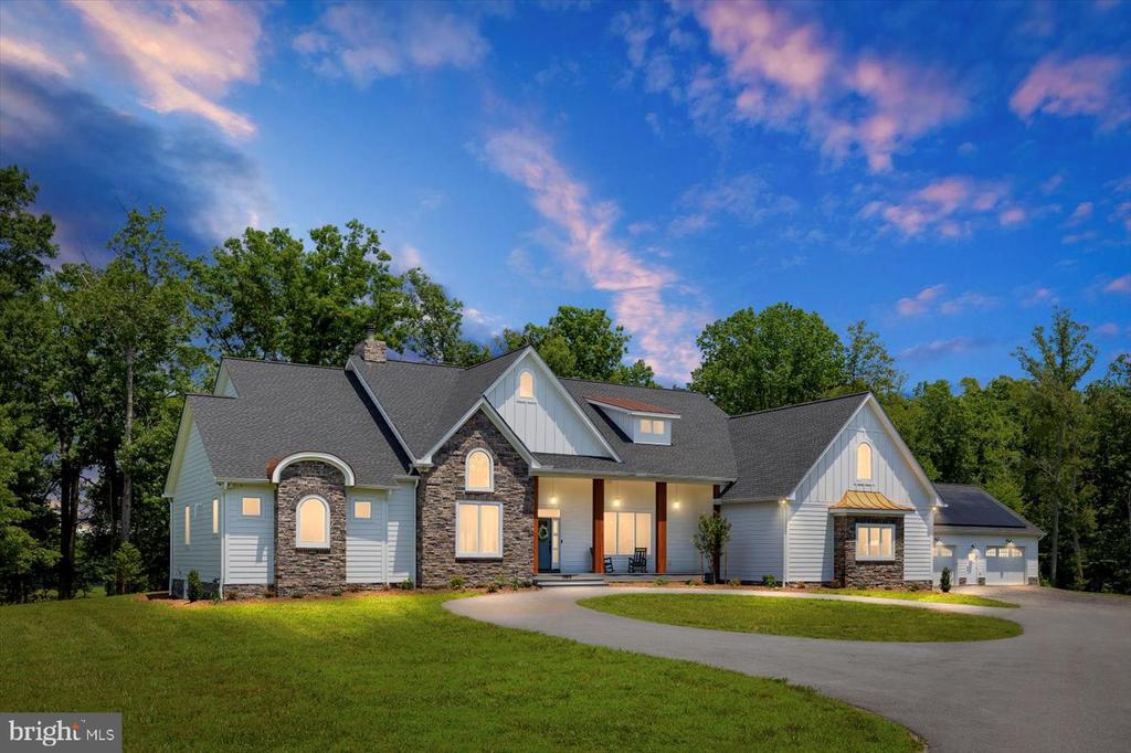 10815 DOWNTON AVE, SPOTSYLVANIA, Virginia 22553, 6 Bedrooms Bedrooms, ,4 BathroomsBathrooms,Residential,10815 DOWNTON AVE,VASP2033596 MLS # VASP2033596