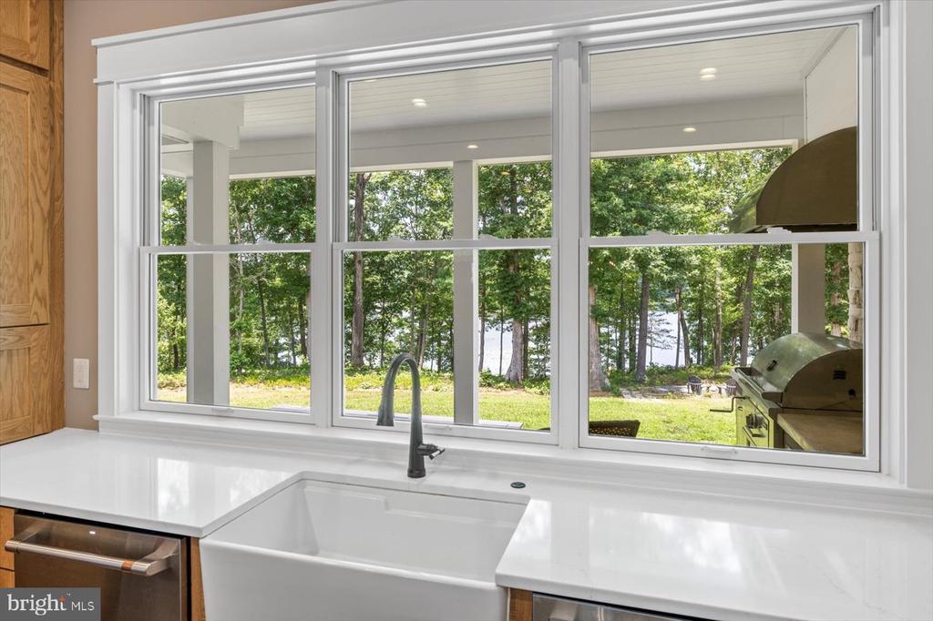 10815 DOWNTON AVE, SPOTSYLVANIA, Virginia 22553, 6 Bedrooms Bedrooms, ,4 BathroomsBathrooms,Residential,10815 DOWNTON AVE,VASP2033596 MLS # VASP2033596