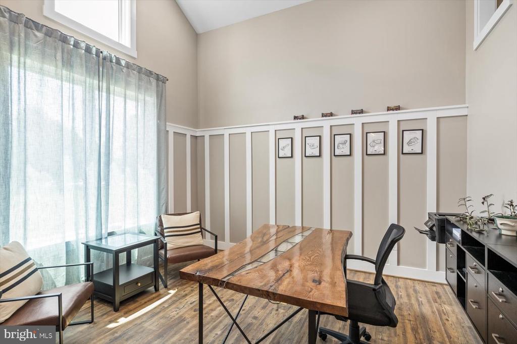 10815 DOWNTON AVE, SPOTSYLVANIA, Virginia 22553, 6 Bedrooms Bedrooms, ,4 BathroomsBathrooms,Residential,10815 DOWNTON AVE,VASP2033596 MLS # VASP2033596