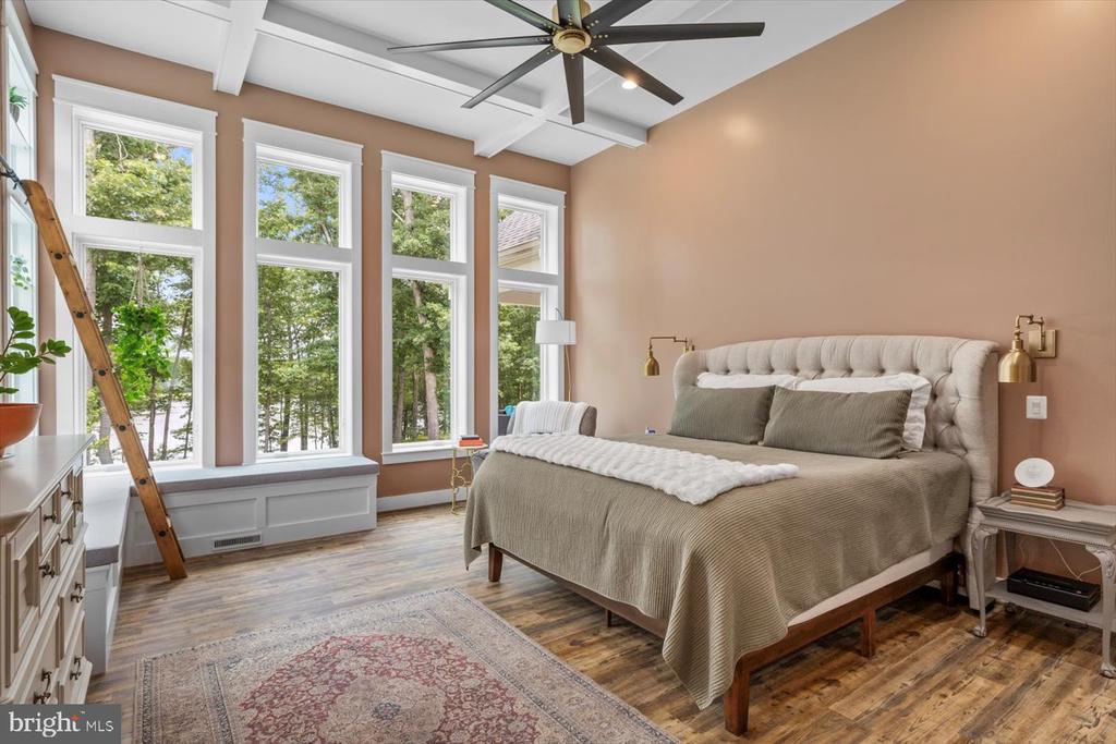 10815 DOWNTON AVE, SPOTSYLVANIA, Virginia 22553, 6 Bedrooms Bedrooms, ,4 BathroomsBathrooms,Residential,10815 DOWNTON AVE,VASP2033596 MLS # VASP2033596