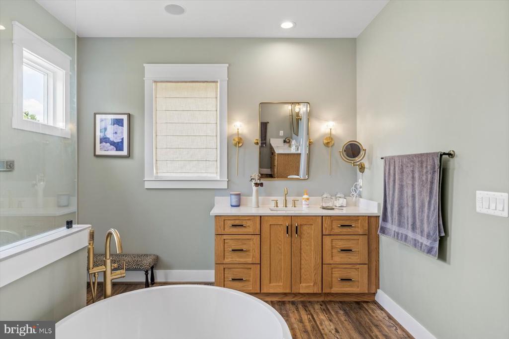 10815 DOWNTON AVE, SPOTSYLVANIA, Virginia 22553, 6 Bedrooms Bedrooms, ,4 BathroomsBathrooms,Residential,10815 DOWNTON AVE,VASP2033596 MLS # VASP2033596