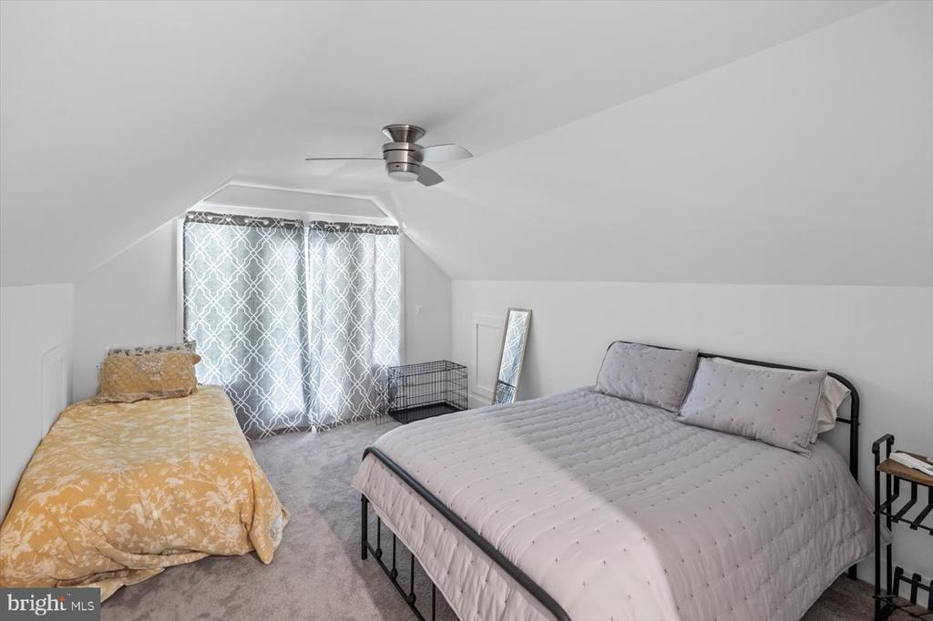 10815 DOWNTON AVE, SPOTSYLVANIA, Virginia 22553, 6 Bedrooms Bedrooms, ,4 BathroomsBathrooms,Residential,10815 DOWNTON AVE,VASP2033596 MLS # VASP2033596