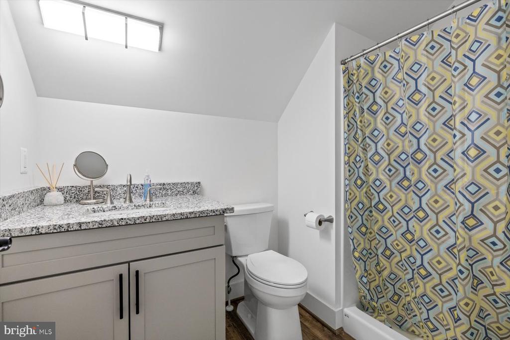 10815 DOWNTON AVE, SPOTSYLVANIA, Virginia 22553, 6 Bedrooms Bedrooms, ,4 BathroomsBathrooms,Residential,10815 DOWNTON AVE,VASP2033596 MLS # VASP2033596