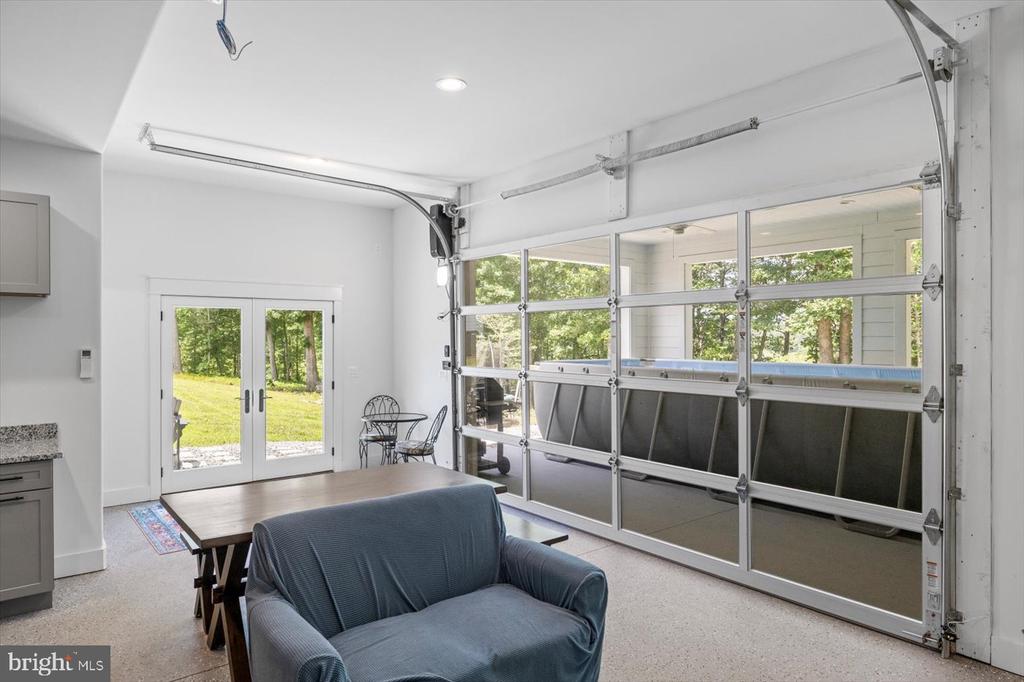 10815 DOWNTON AVE, SPOTSYLVANIA, Virginia 22553, 6 Bedrooms Bedrooms, ,4 BathroomsBathrooms,Residential,10815 DOWNTON AVE,VASP2033596 MLS # VASP2033596