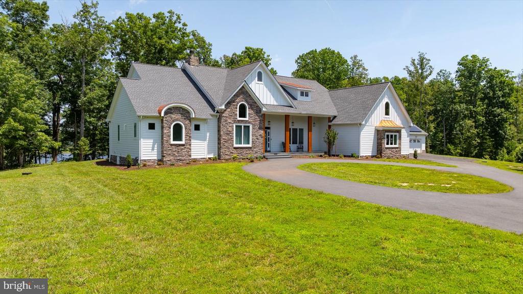 10815 DOWNTON AVE, SPOTSYLVANIA, Virginia 22553, 6 Bedrooms Bedrooms, ,4 BathroomsBathrooms,Residential,10815 DOWNTON AVE,VASP2033596 MLS # VASP2033596