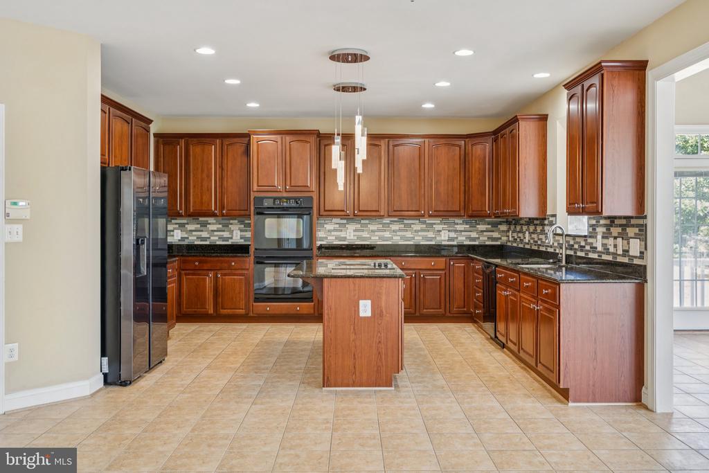 10300 POWDERHORN DR, SPOTSYLVANIA, Virginia 22553, 5 Bedrooms Bedrooms, ,3 BathroomsBathrooms,Residential,BRECKENRIDGE,10300 POWDERHORN DR,VASP2033818 MLS # VASP2033818