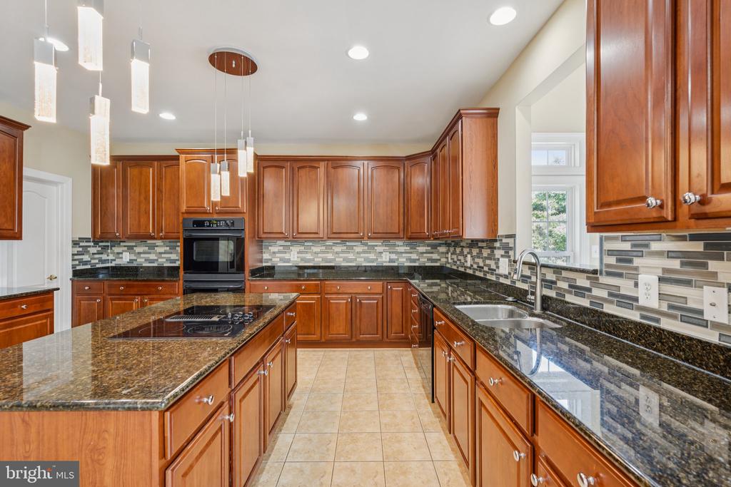 10300 POWDERHORN DR, SPOTSYLVANIA, Virginia 22553, 5 Bedrooms Bedrooms, ,3 BathroomsBathrooms,Residential,BRECKENRIDGE,10300 POWDERHORN DR,VASP2033818 MLS # VASP2033818